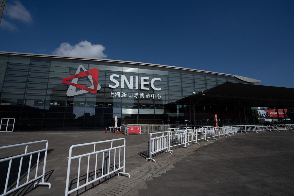 Shanghai New International Expo Centre 上海新国际博览中心.jpg