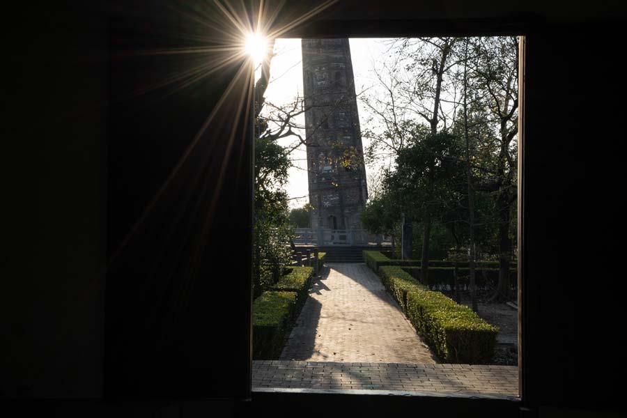 Entry to Hu Zhu Pagoda (3) - Tian Ma Hill Park.jpg