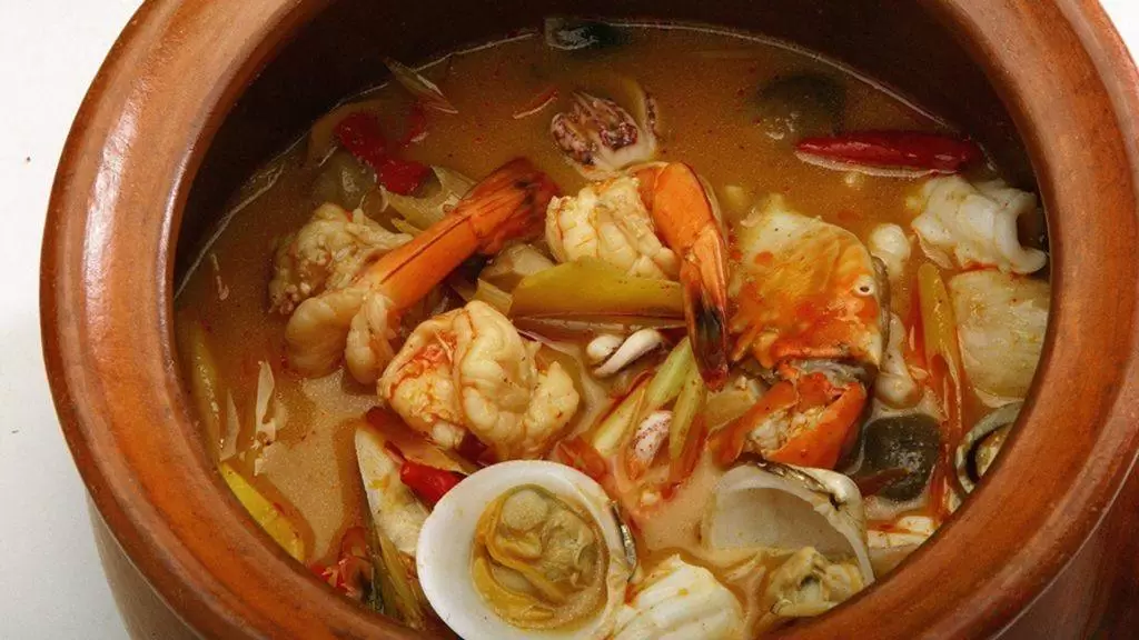 Tom Yung Goong with seafood